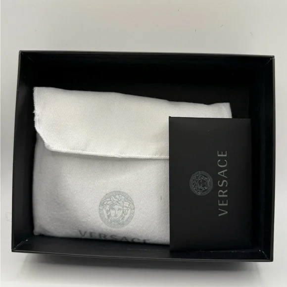 Versace Black Embossed Medusa Bifold Wallet - Picture 9 of 9